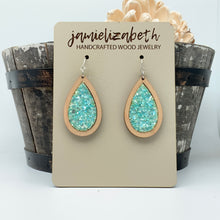 Load image into Gallery viewer, Tropical Teal Chunky Glitter
