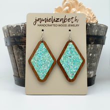 Load image into Gallery viewer, Tropical Teal Chunky Glitter
