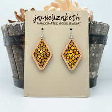 Load image into Gallery viewer, Glorious Gold Cobblestone - Earrings &amp; Necklace (Vault)
