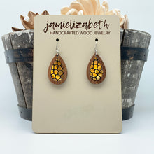 Load image into Gallery viewer, Glorious Gold Cobblestone - Earrings &amp; Necklace (Vault)
